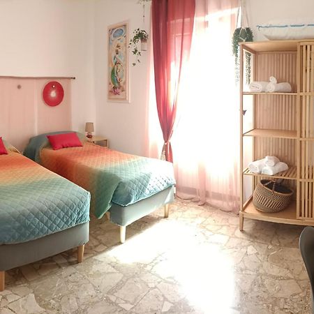 Casa Dharma Hotel Чивитавекия Екстериор снимка