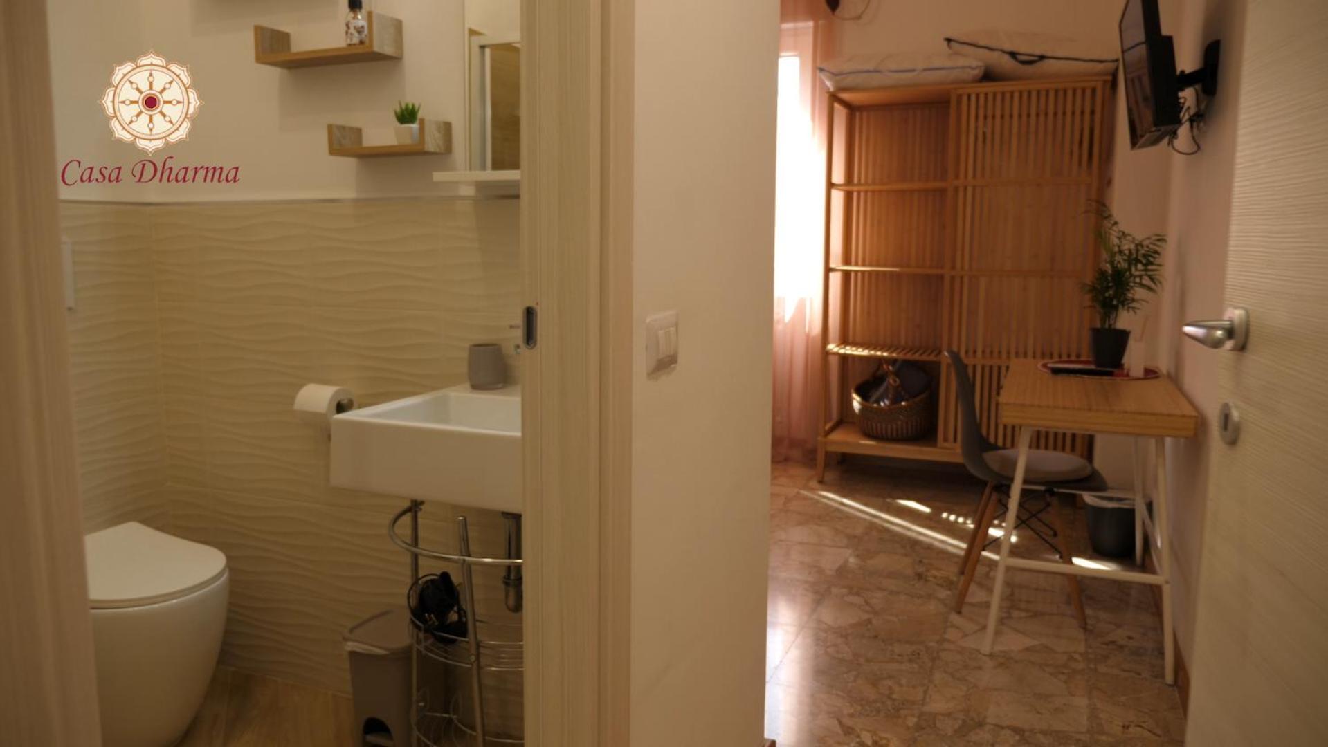 Casa Dharma Hotel Чивитавекия Екстериор снимка