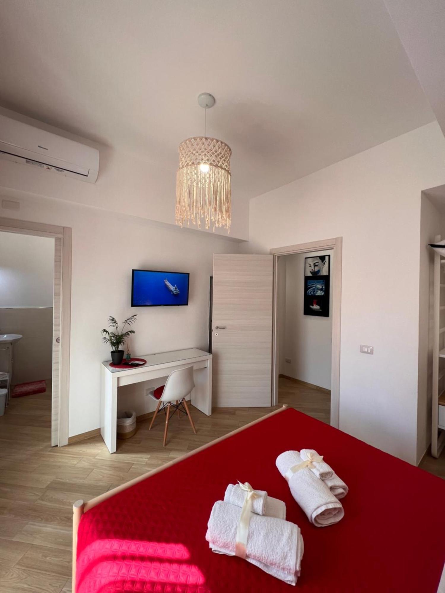 Casa Dharma Hotel Чивитавекия Екстериор снимка