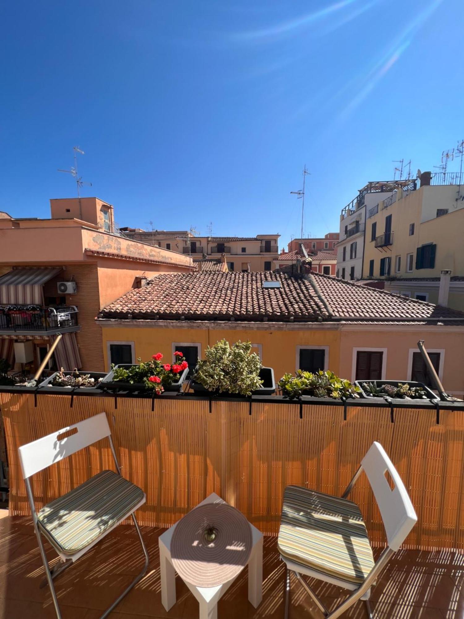 Casa Dharma Hotel Чивитавекия Екстериор снимка
